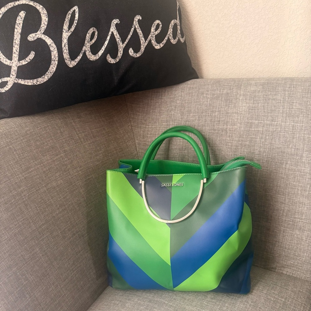 Sassy Jones Blue & Green vegan leather tote bag. EUC - Picture 5 of 7